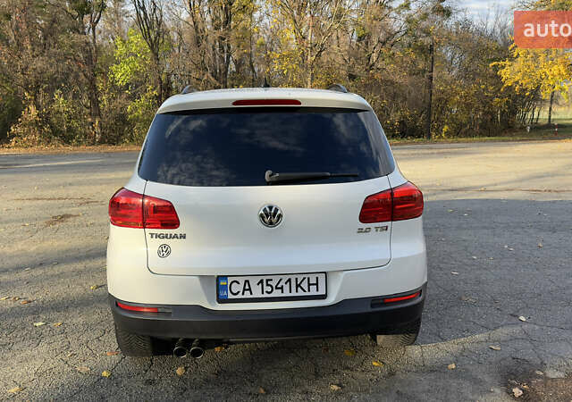 Белый Фольксваген Тигуан, объемом двигателя 1.98 л и пробегом 190 тыс. км за 14500 $, фото 5 на Automoto.ua