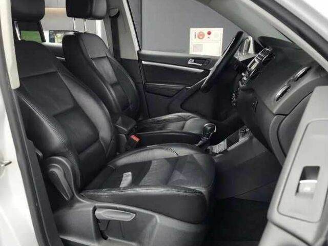 Белый Фольксваген Тигуан, объемом двигателя 2 л и пробегом 137 тыс. км за 13500 $, фото 8 на Automoto.ua