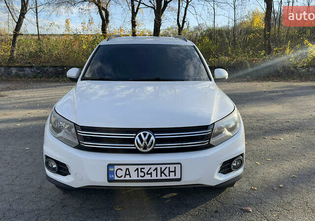 Белый Фольксваген Тигуан, объемом двигателя 1.98 л и пробегом 190 тыс. км за 14500 $, фото 2 на Automoto.ua
