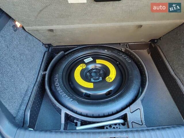 Белый Фольксваген Тигуан, объемом двигателя 2 л и пробегом 216 тыс. км за 11700 $, фото 17 на Automoto.ua