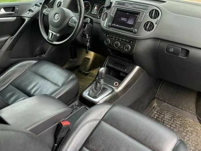 Белый Фольксваген Тигуан, объемом двигателя 2 л и пробегом 83 тыс. км за 9100 $, фото 18 на Automoto.ua