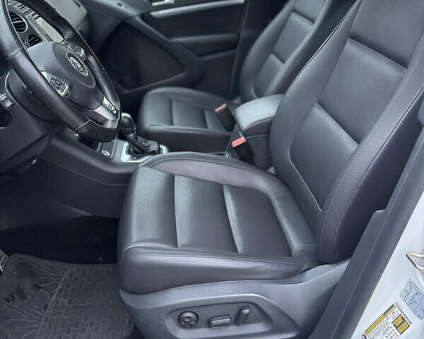 Белый Фольксваген Тигуан, объемом двигателя 1.98 л и пробегом 168 тыс. км за 12900 $, фото 33 на Automoto.ua