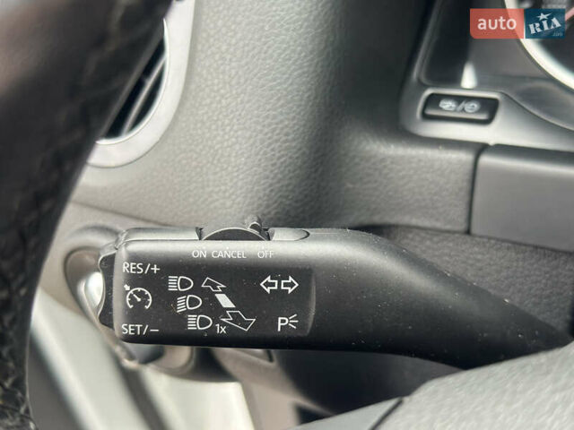 Білий Фольксваген Тігуан, об'ємом двигуна 2 л та пробігом 213 тис. км за 14750 $, фото 25 на Automoto.ua