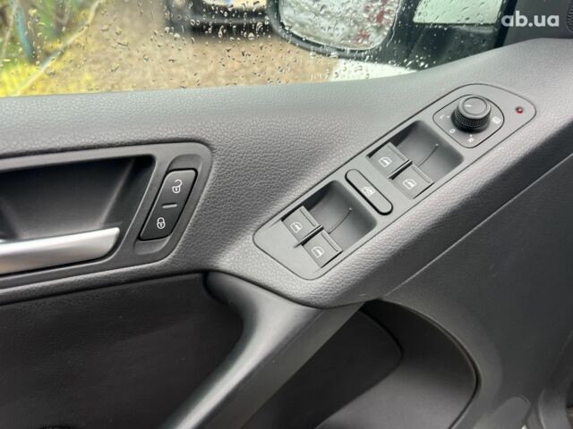 Белый Фольксваген Тигуан, объемом двигателя 0 л и пробегом 132 тыс. км за 12999 $, фото 11 на Automoto.ua