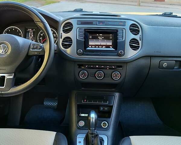 Белый Фольксваген Тигуан, объемом двигателя 2 л и пробегом 216 тыс. км за 11700 $, фото 27 на Automoto.ua