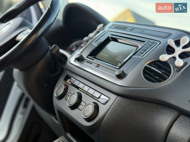 Белый Фольксваген Тигуан, объемом двигателя 1.98 л и пробегом 118 тыс. км за 11750 $, фото 58 на Automoto.ua