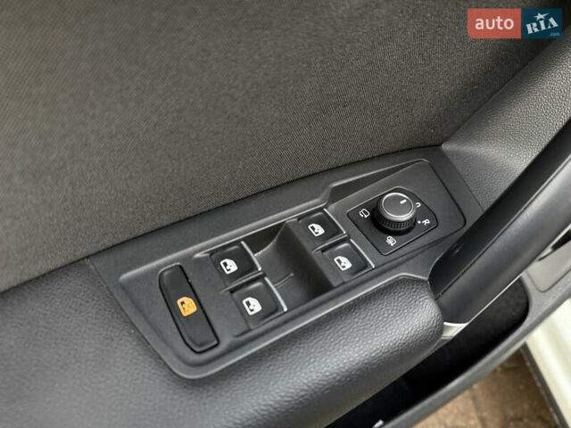 Белый Фольксваген Тигуан, объемом двигателя 1.97 л и пробегом 58 тыс. км за 27999 $, фото 26 на Automoto.ua