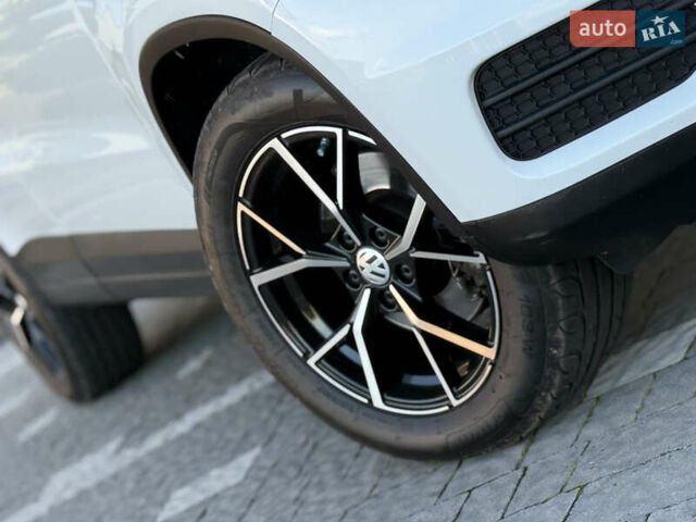 Белый Фольксваген Тигуан, объемом двигателя 1.98 л и пробегом 118 тыс. км за 11750 $, фото 5 на Automoto.ua