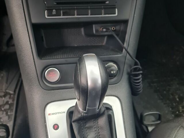 Білий Фольксваген Тігуан, об'ємом двигуна 2 л та пробігом 128 тис. км за 13800 $, фото 9 на Automoto.ua