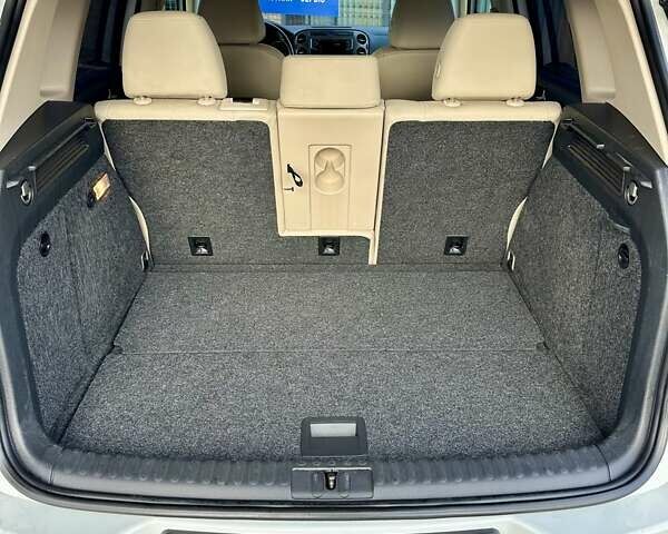 Белый Фольксваген Тигуан, объемом двигателя 2 л и пробегом 144 тыс. км за 14550 $, фото 27 на Automoto.ua