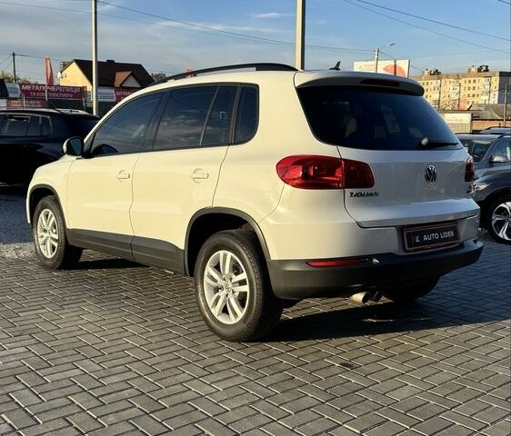 Белый Фольксваген Тигуан, объемом двигателя 2 л и пробегом 132 тыс. км за 13900 $, фото 8 на Automoto.ua