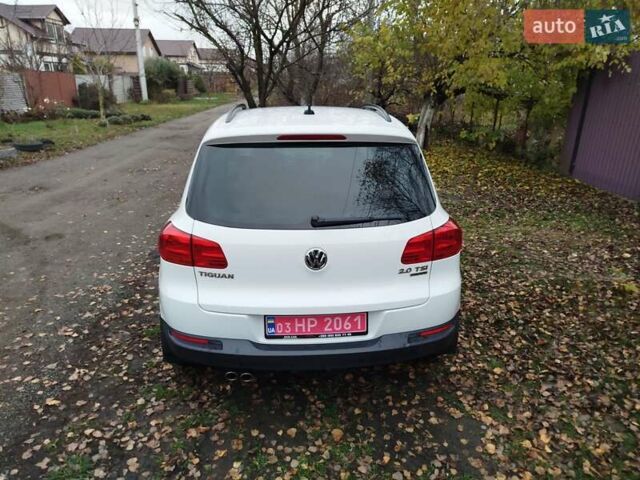 Белый Фольксваген Тигуан, объемом двигателя 2 л и пробегом 195 тыс. км за 13500 $, фото 3 на Automoto.ua
