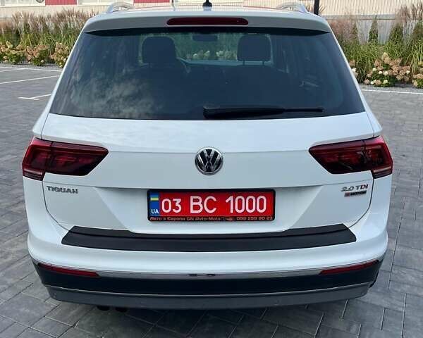Белый Фольксваген Тигуан, объемом двигателя 2 л и пробегом 248 тыс. км за 22200 $, фото 10 на Automoto.ua