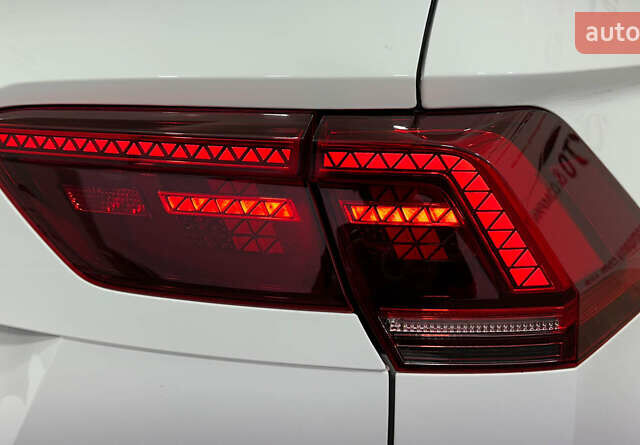 Білий Фольксваген Тігуан, об'ємом двигуна 1.98 л та пробігом 178 тис. км за 24950 $, фото 39 на Automoto.ua