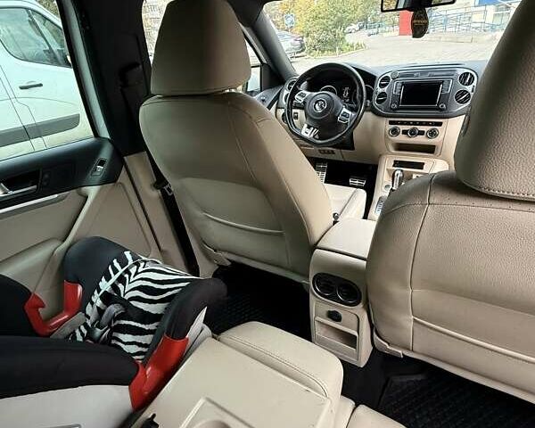 Белый Фольксваген Тигуан, объемом двигателя 1.98 л и пробегом 105 тыс. км за 16000 $, фото 22 на Automoto.ua