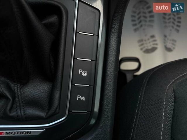 Белый Фольксваген Тигуан, объемом двигателя 1.97 л и пробегом 58 тыс. км за 27999 $, фото 22 на Automoto.ua