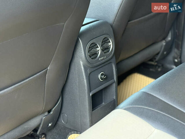 Белый Фольксваген Тигуан, объемом двигателя 1.98 л и пробегом 118 тыс. км за 11750 $, фото 46 на Automoto.ua