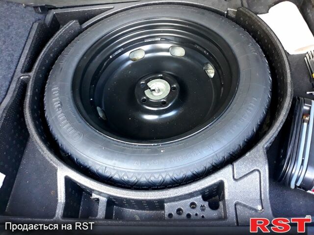 Білий Фольксваген Тігуан, об'ємом двигуна 2 л та пробігом 52 тис. км за 16400 $, фото 7 на Automoto.ua