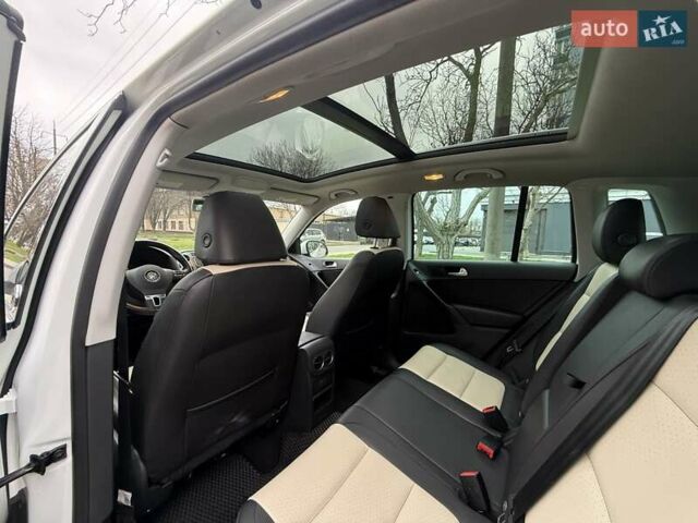 Білий Фольксваген Тігуан, об'ємом двигуна 1.98 л та пробігом 150 тис. км за 13900 $, фото 67 на Automoto.ua
