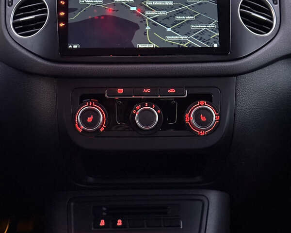 Білий Фольксваген Тігуан, об'ємом двигуна 1.97 л та пробігом 116 тис. км за 15600 $, фото 21 на Automoto.ua