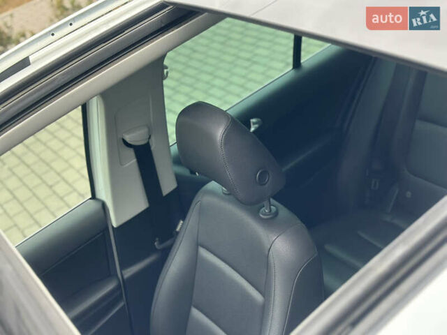 Білий Фольксваген Тігуан, об'ємом двигуна 2 л та пробігом 213 тис. км за 14750 $, фото 29 на Automoto.ua