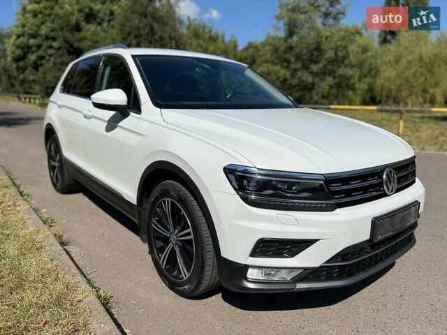 Білий Фольксваген Тігуан, об'ємом двигуна 2 л та пробігом 270 тис. км за 23000 $, фото 16 на Automoto.ua