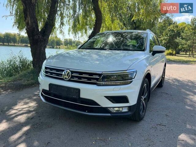 Білий Фольксваген Тігуан, об'ємом двигуна 2 л та пробігом 270 тис. км за 23000 $, фото 8 на Automoto.ua