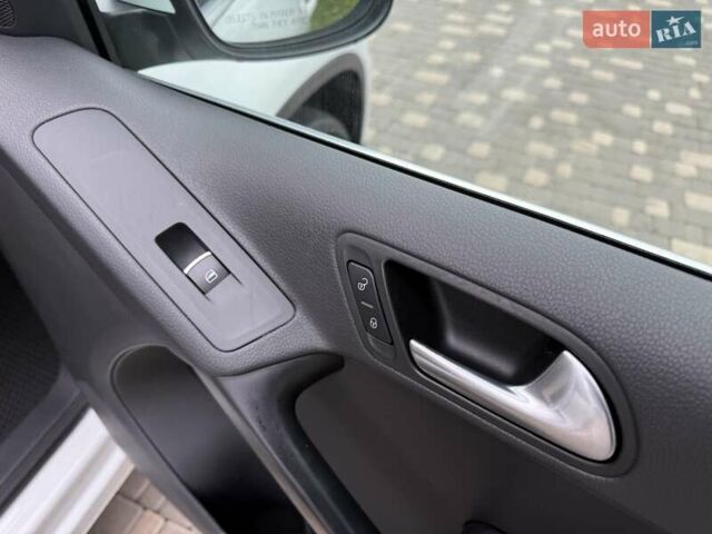 Білий Фольксваген Тігуан, об'ємом двигуна 1.98 л та пробігом 150 тис. км за 13900 $, фото 44 на Automoto.ua