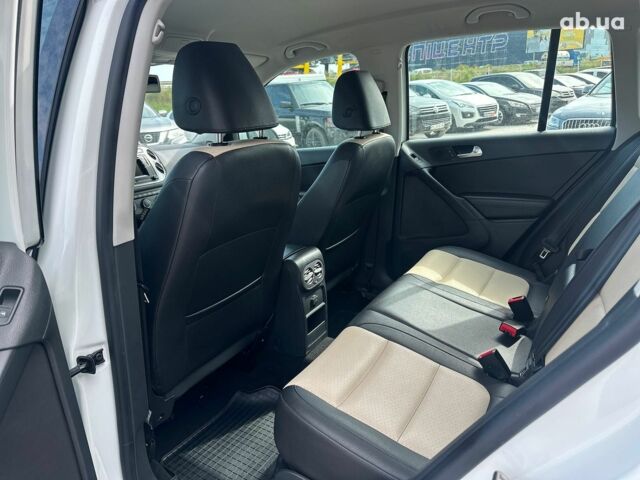 Белый Фольксваген Тигуан, объемом двигателя 2 л и пробегом 152 тыс. км за 15290 $, фото 25 на Automoto.ua