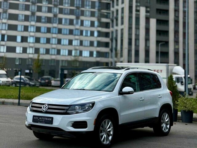 Білий Фольксваген Тігуан, об'ємом двигуна 2 л та пробігом 156 тис. км за 15500 $, фото 4 на Automoto.ua