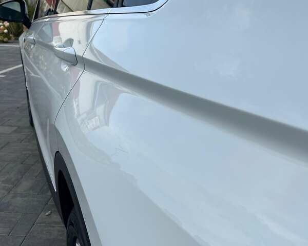 Белый Фольксваген Тигуан, объемом двигателя 2 л и пробегом 248 тыс. км за 22200 $, фото 7 на Automoto.ua