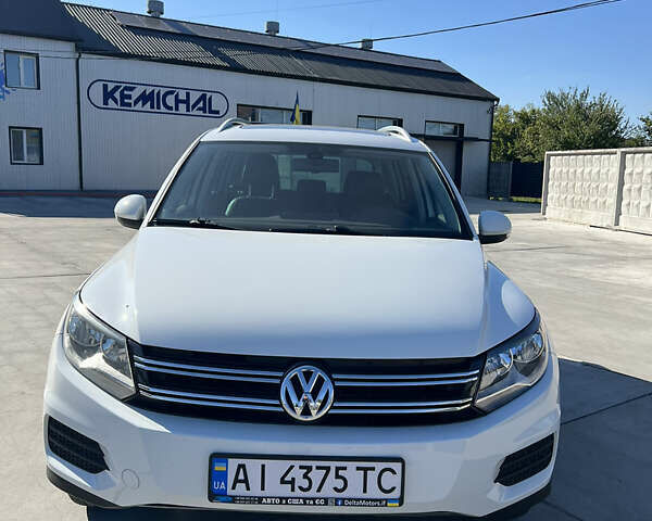 Белый Фольксваген Тигуан, объемом двигателя 1.98 л и пробегом 174 тыс. км за 13500 $, фото 1 на Automoto.ua