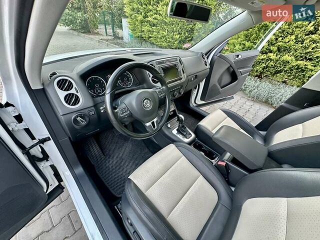 Білий Фольксваген Тігуан, об'ємом двигуна 1.98 л та пробігом 150 тис. км за 13999 $, фото 46 на Automoto.ua