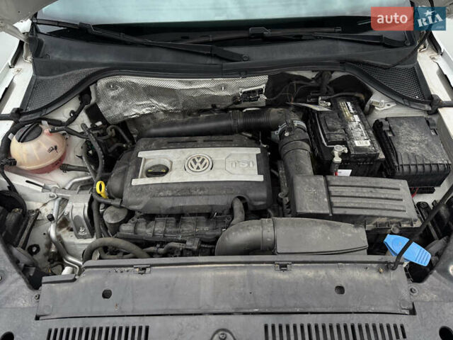Білий Фольксваген Тігуан, об'ємом двигуна 1.98 л та пробігом 90 тис. км за 16500 $, фото 25 на Automoto.ua