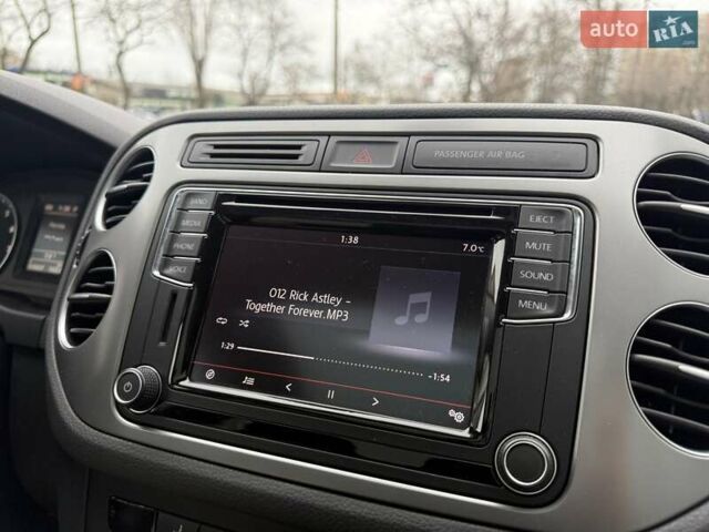 Білий Фольксваген Тігуан, об'ємом двигуна 1.98 л та пробігом 150 тис. км за 13900 $, фото 50 на Automoto.ua