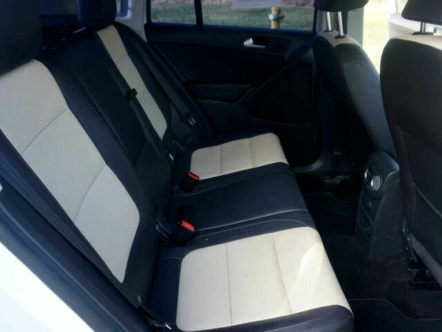 Білий Фольксваген Тігуан, об'ємом двигуна 2 л та пробігом 70 тис. км за 7000 $, фото 9 на Automoto.ua