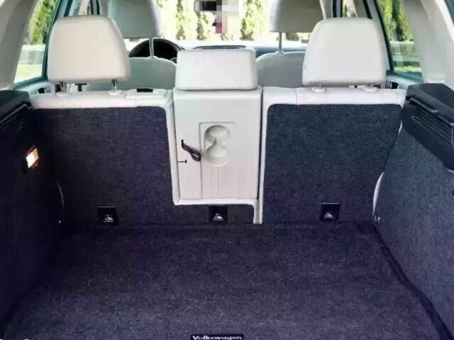 Білий Фольксваген Тігуан, об'ємом двигуна 2 л та пробігом 117 тис. км за 8700 $, фото 8 на Automoto.ua