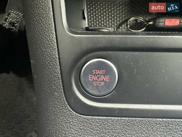 Білий Фольксваген Тігуан, об'ємом двигуна 2 л та пробігом 191 тис. км за 13500 $, фото 39 на Automoto.ua