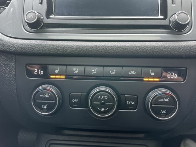 Білий Фольксваген Тігуан, об'ємом двигуна 2 л та пробігом 140 тис. км за 12200 $, фото 7 на Automoto.ua