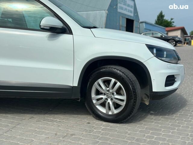 Белый Фольксваген Тигуан, объемом двигателя 2 л и пробегом 152 тыс. км за 15290 $, фото 10 на Automoto.ua
