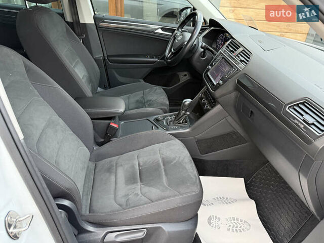 Белый Фольксваген Тигуан, объемом двигателя 1.97 л и пробегом 58 тыс. км за 27999 $, фото 9 на Automoto.ua