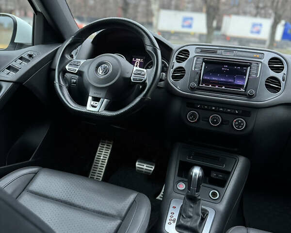 Белый Фольксваген Тигуан, объемом двигателя 1.98 л и пробегом 168 тыс. км за 12900 $, фото 45 на Automoto.ua
