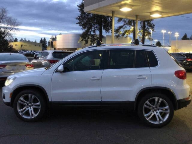 Белый Фольксваген Тигуан, объемом двигателя 2 л и пробегом 70 тыс. км за 7000 $, фото 3 на Automoto.ua