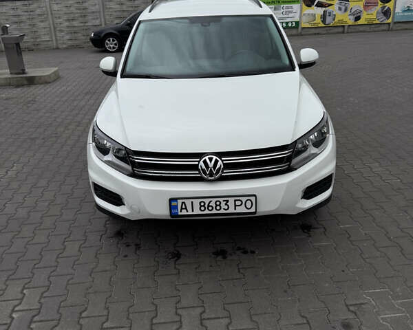 Білий Фольксваген Тігуан, об'ємом двигуна 1.98 л та пробігом 90 тис. км за 16500 $, фото 1 на Automoto.ua