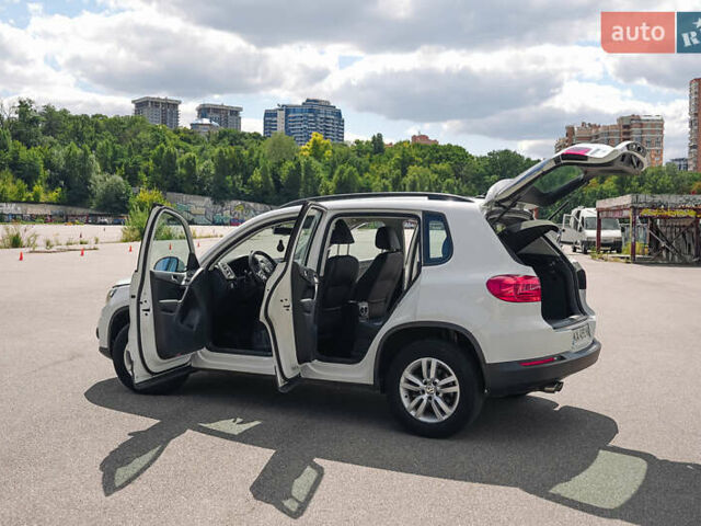 Білий Фольксваген Тігуан, об'ємом двигуна 1.98 л та пробігом 105 тис. км за 12800 $, фото 7 на Automoto.ua