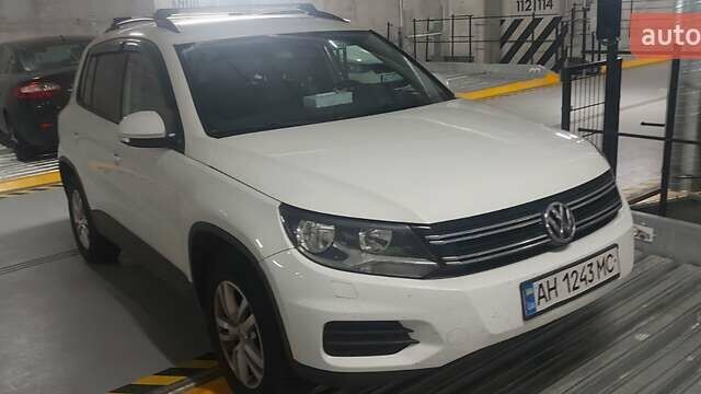 Белый Фольксваген Тигуан, объемом двигателя 1.98 л и пробегом 80 тыс. км за 14500 $, фото 12 на Automoto.ua