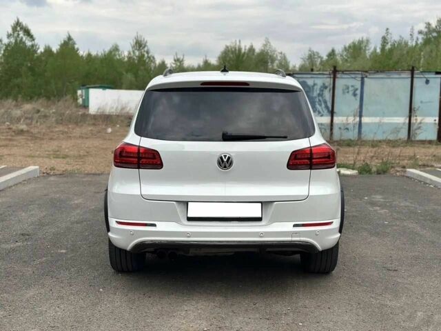 Белый Фольксваген Тигуан, объемом двигателя 2 л и пробегом 83 тыс. км за 9100 $, фото 6 на Automoto.ua