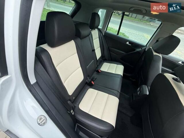 Білий Фольксваген Тігуан, об'ємом двигуна 1.98 л та пробігом 150 тис. км за 13900 $, фото 59 на Automoto.ua