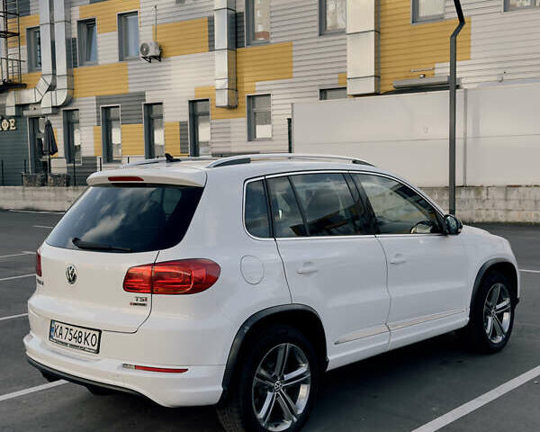 Білий Фольксваген Тігуан, об'ємом двигуна 2 л та пробігом 68 тис. км за 16500 $, фото 5 на Automoto.ua