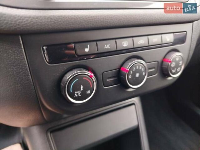 Белый Фольксваген Тигуан, объемом двигателя 2 л и пробегом 195 тыс. км за 13500 $, фото 15 на Automoto.ua